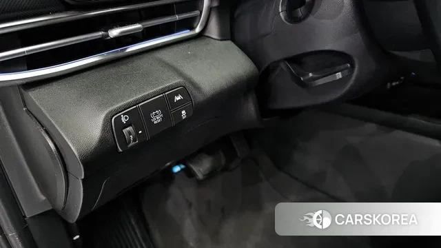 Hyundai Avante Hybrid (CN7) id 3318716 из Кореи 9