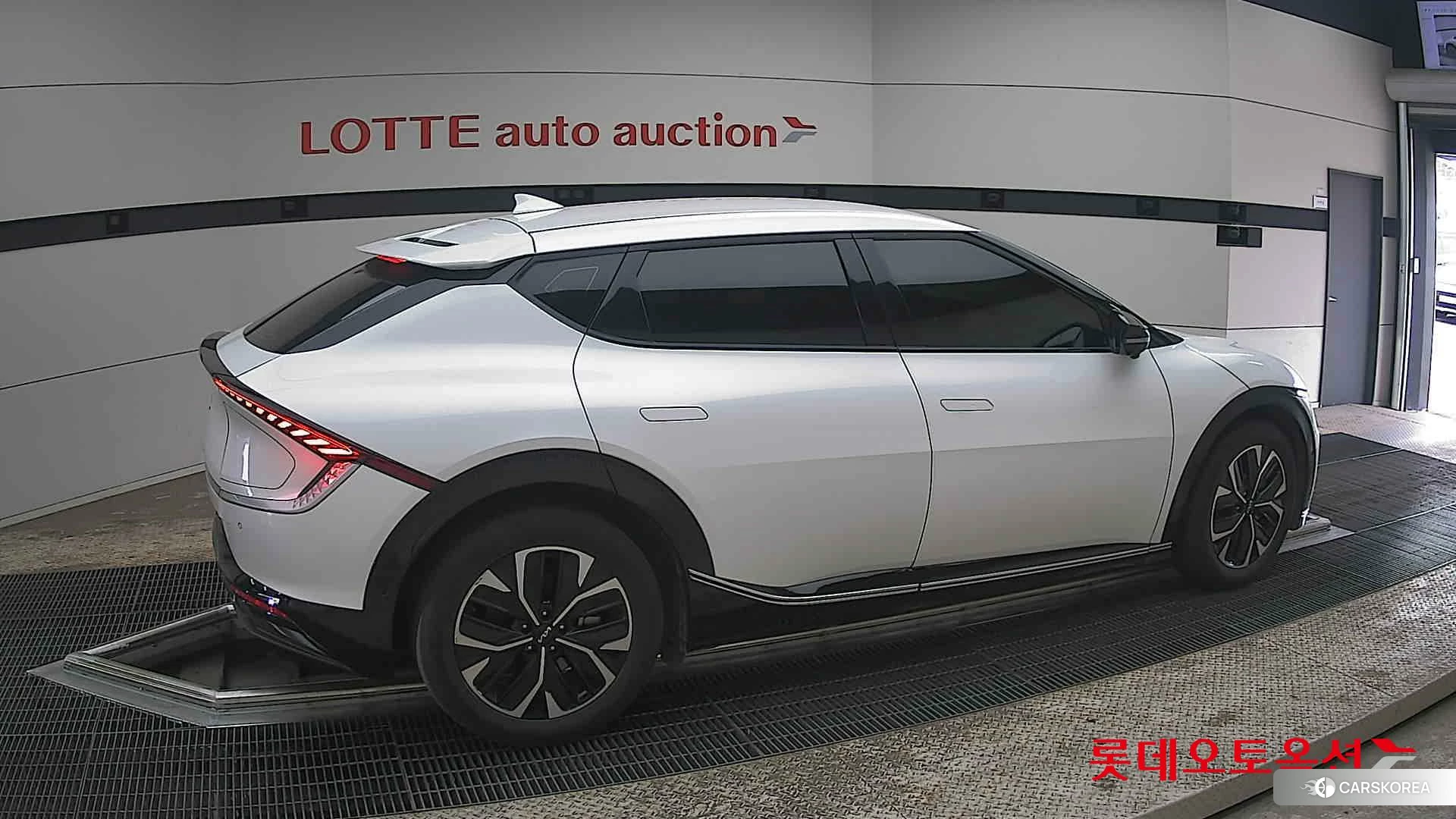 Kia EV6 id 3888370 из Кореи 9