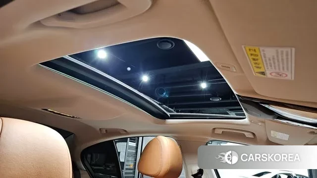 BMW 5 Series (G30) id 3209873 из Кореи 9