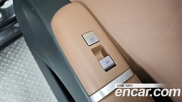 Hyundai Grandeur (GN7) id 2611725 из Кореи 9