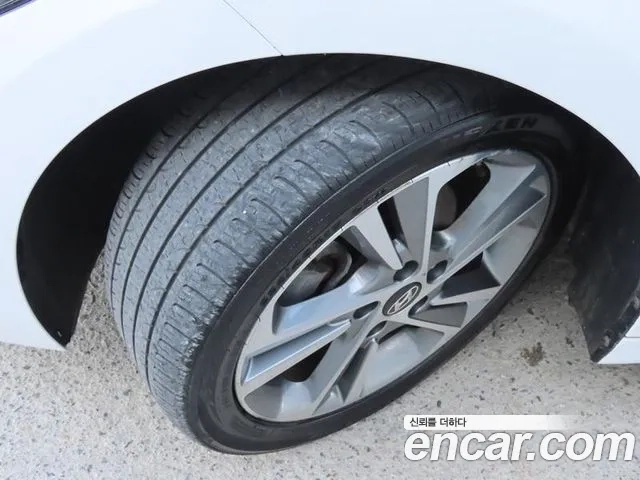 Hyundai Avante AD id 2937417 из Кореи 9