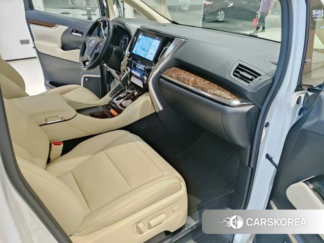 Toyota Elfa id 4263784 из Китая 9