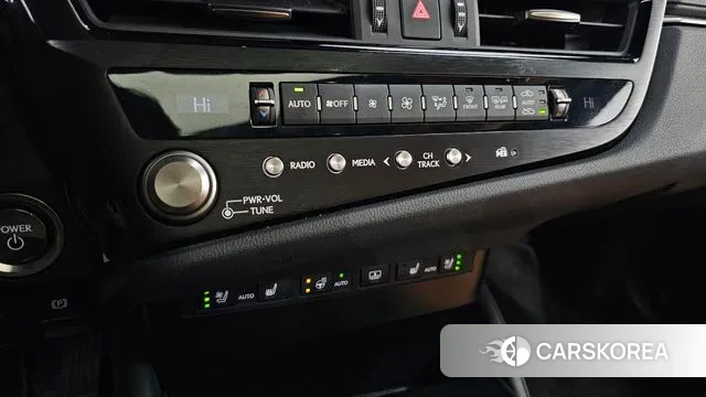 Lexus ES300h 7th generation id 3492482 из Кореи 9