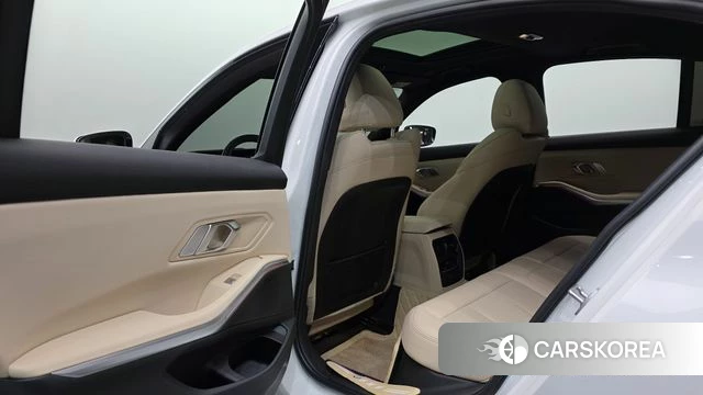 BMW 3 Series (G20) id 3799035 из Кореи 9