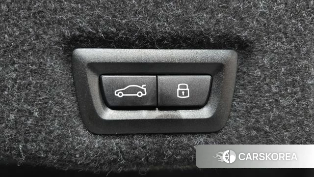 BMW 5 Series (G60) id 4612391 из Кореи 9