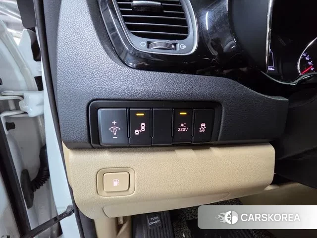 Kia All New Carnival id 3339520 из Кореи 9