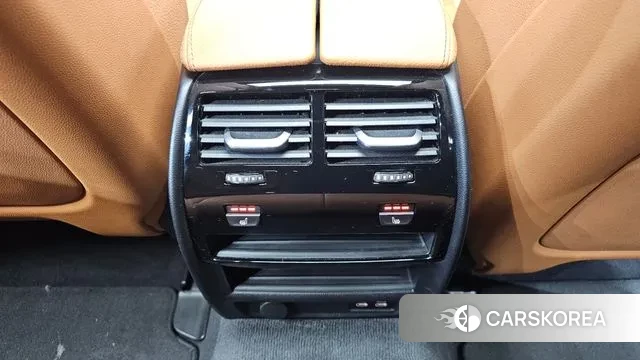 BMW 5 Series (G30) id 3415995 из Кореи 9