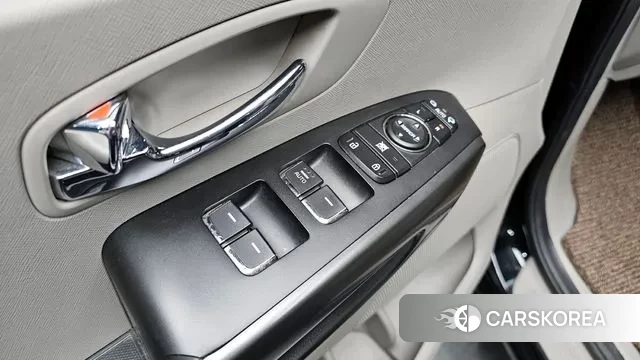 Kia The New Carnival id 3429104 из Кореи 9