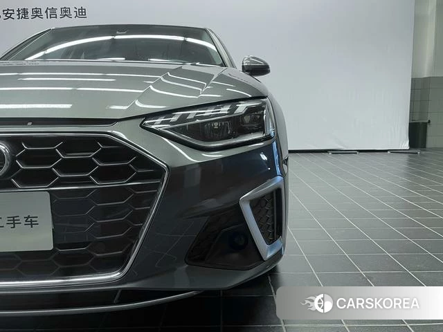 Audi A4L id 4359560 из Китая 9