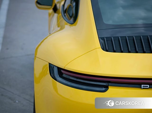 Porsche 911(992) id 4445507 из Кореи 9