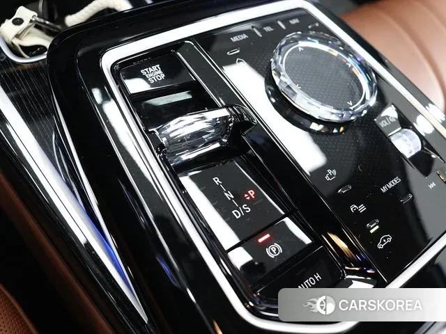 BMW 7 Series (G70) id 3711311 из Кореи 9