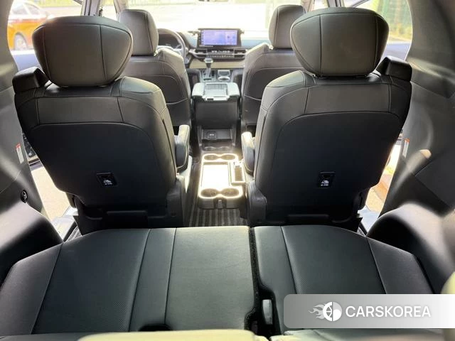 Toyota Grevia id 4258875 из Китая 9