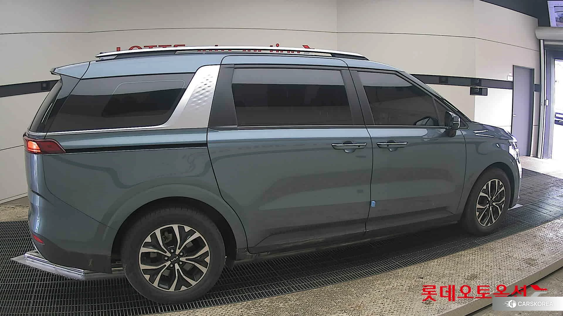 Kia Carnival id 3869418 из Кореи 9