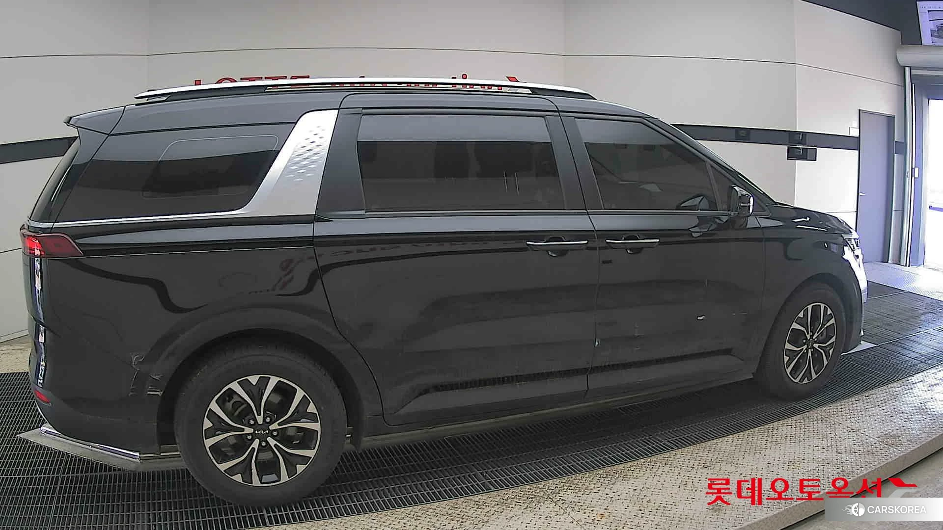 Kia Carnival id 4289621 из Кореи 9