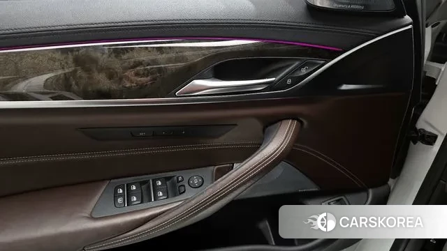 BMW 5 Series (G30) id 3363186 из Кореи 9