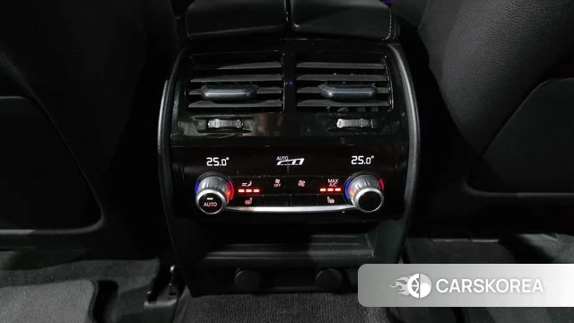 BMW 5 Series (G30) id 3911628 из Кореи 9