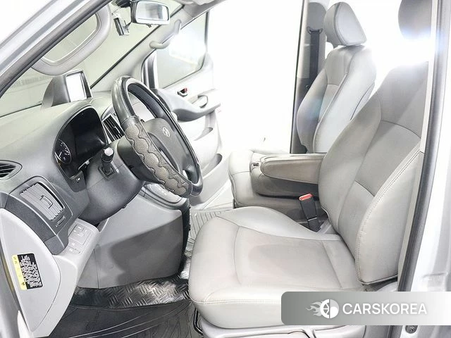 Hyundai The New Grand Starex id 4546913 из Кореи 9
