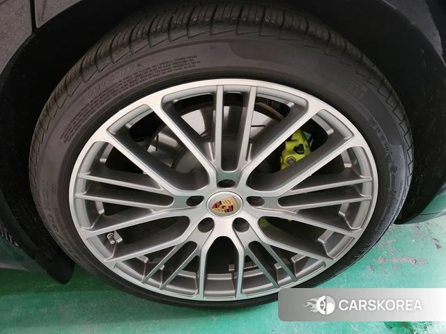 Porsche Panamera (971) id 3934964 из Кореи 9