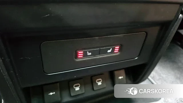 Land Rover Defender (L663) id 3012268 из Кореи 9