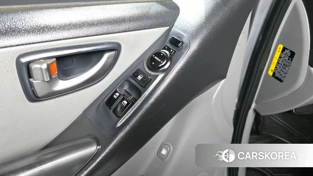 Hyundai The New Grand Starex id 3845699 из Кореи 9