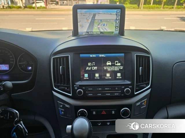 Hyundai The New Grand Starex id 4393625 из Кореи 9