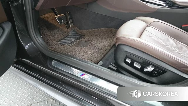 BMW 5 Series (G30) id 4403099 из Кореи 9