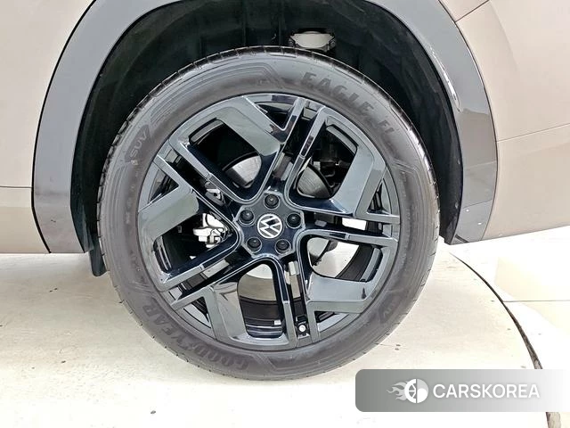 Volkswagen Tourang id 4353592 из Китая 9