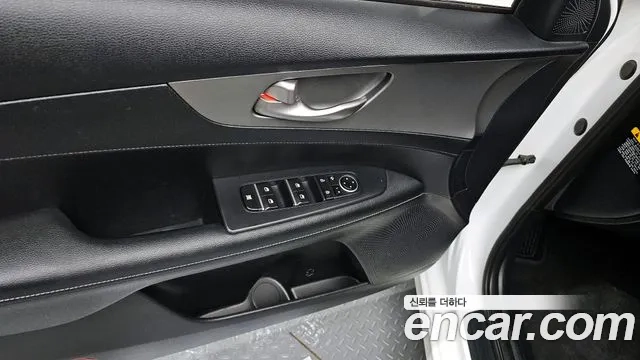 Kia Come New K3 id 2917281 из Кореи 9