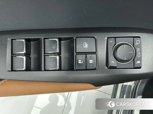 Lexus NX id 4307639 из Китая 9