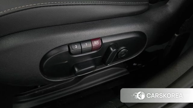 Mini Cooper D Clubman id 4688238 из Кореи 9