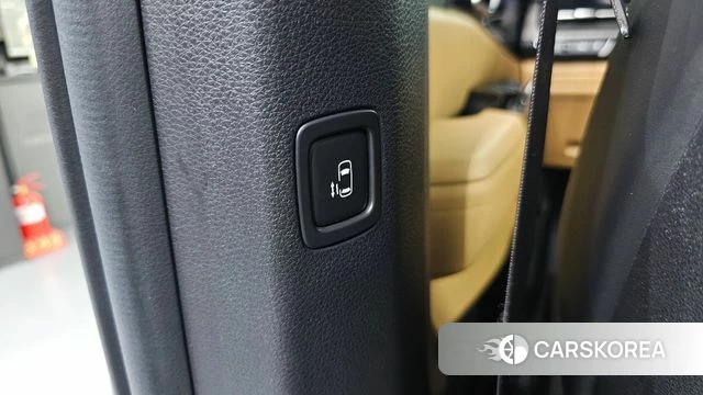 Kia Carnival 4th generation id 4677003 из Кореи 9