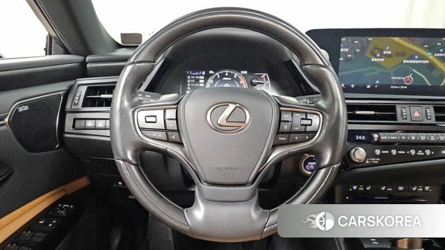 Lexus ES300h 7th generation id 4899261 из Кореи 9