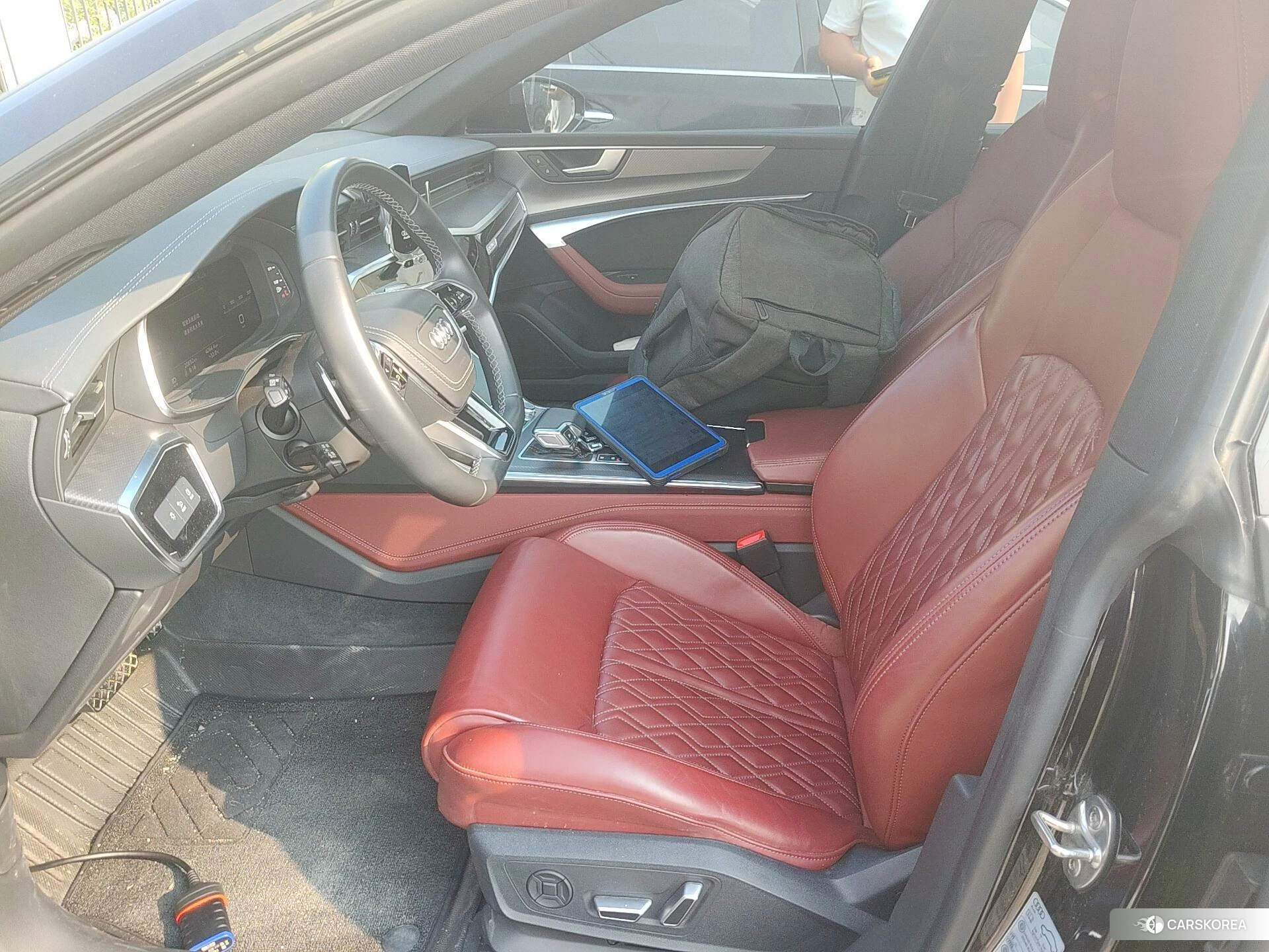 Audi A7L id 4511021 из Китая 9