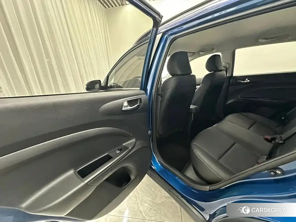 Kia KX1 id 4685863 из Китая 9