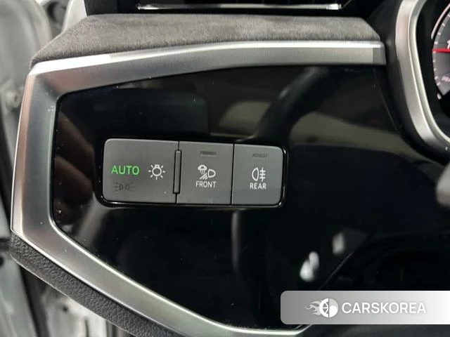Audi Q3 Sportback id 4261456 из Китая 9