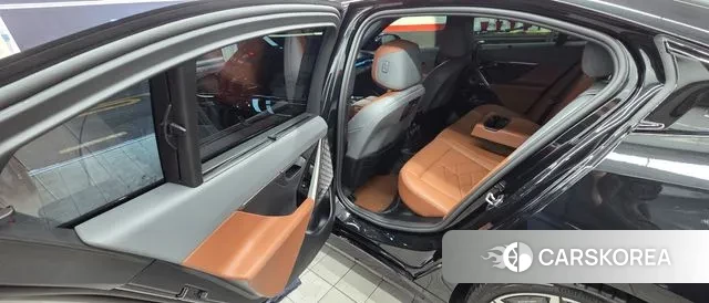 BMW 5 Series (G60) id 3618959 из Кореи 9