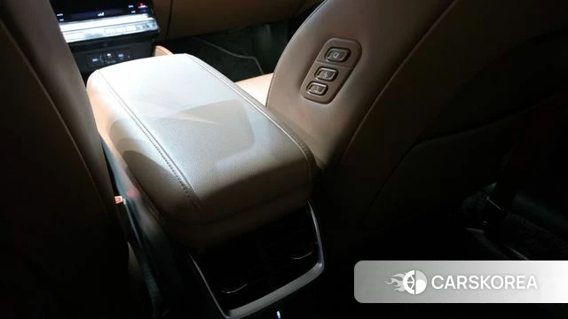 Hyundai Grandeur (GN7) id 3914926 из Кореи 9