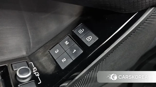 Land Rover Range Rover Velar id 3649222 из Кореи 9