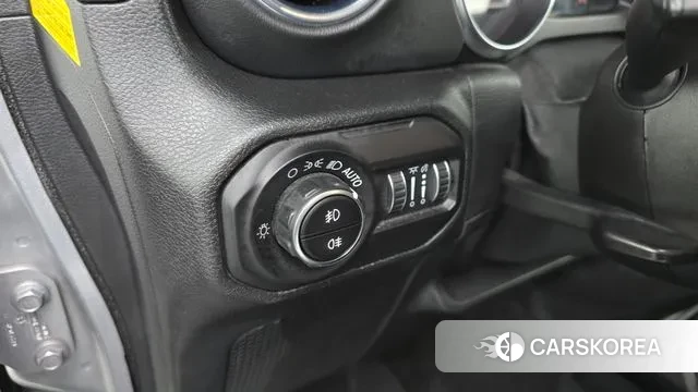 Jeep Wrangler (JL) id 3691575 из Кореи 9