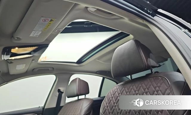 BMW 5 Series (G30) id 4937125 из Кореи 9