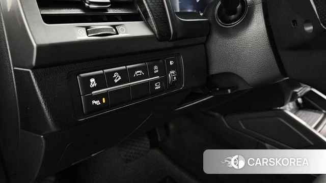 Ssangyong The New Rexton Sports Cannes id 4506827 из Кореи 9