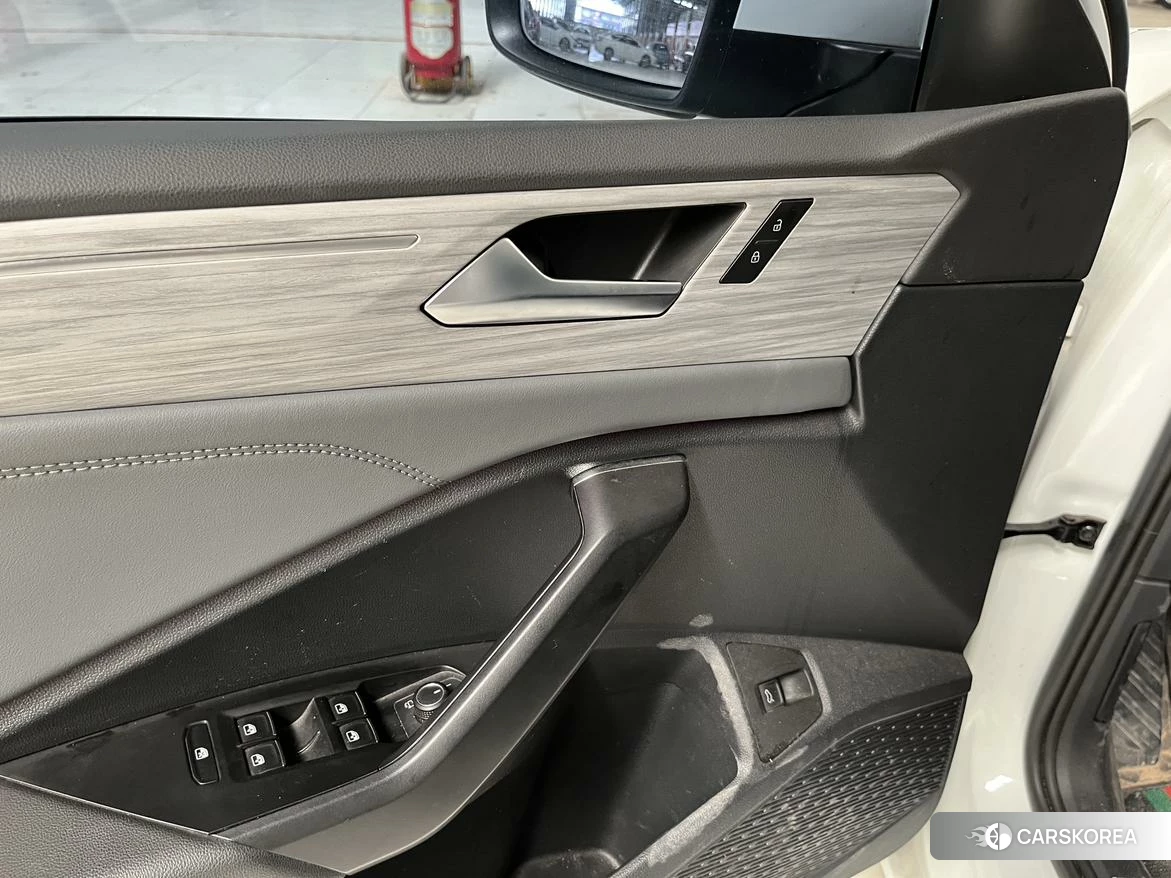 Volkswagen Sagitar id 4407606 из Китая 9
