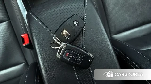 Ssangyong Torres id 3707394 из Кореи 9