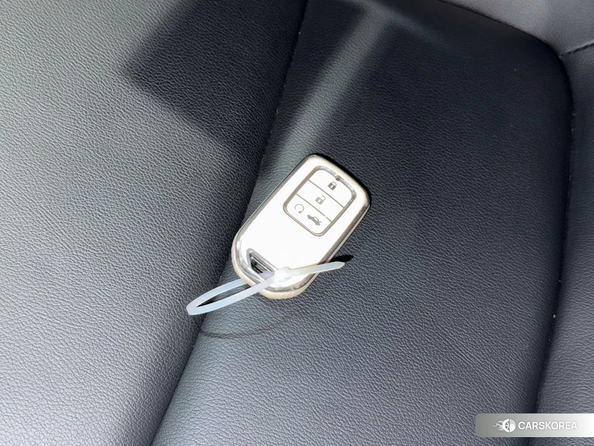 Honda Accord id 4452938 из Китая 9