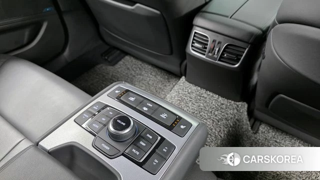 Genesis G80 id 3893747 из Кореи 9