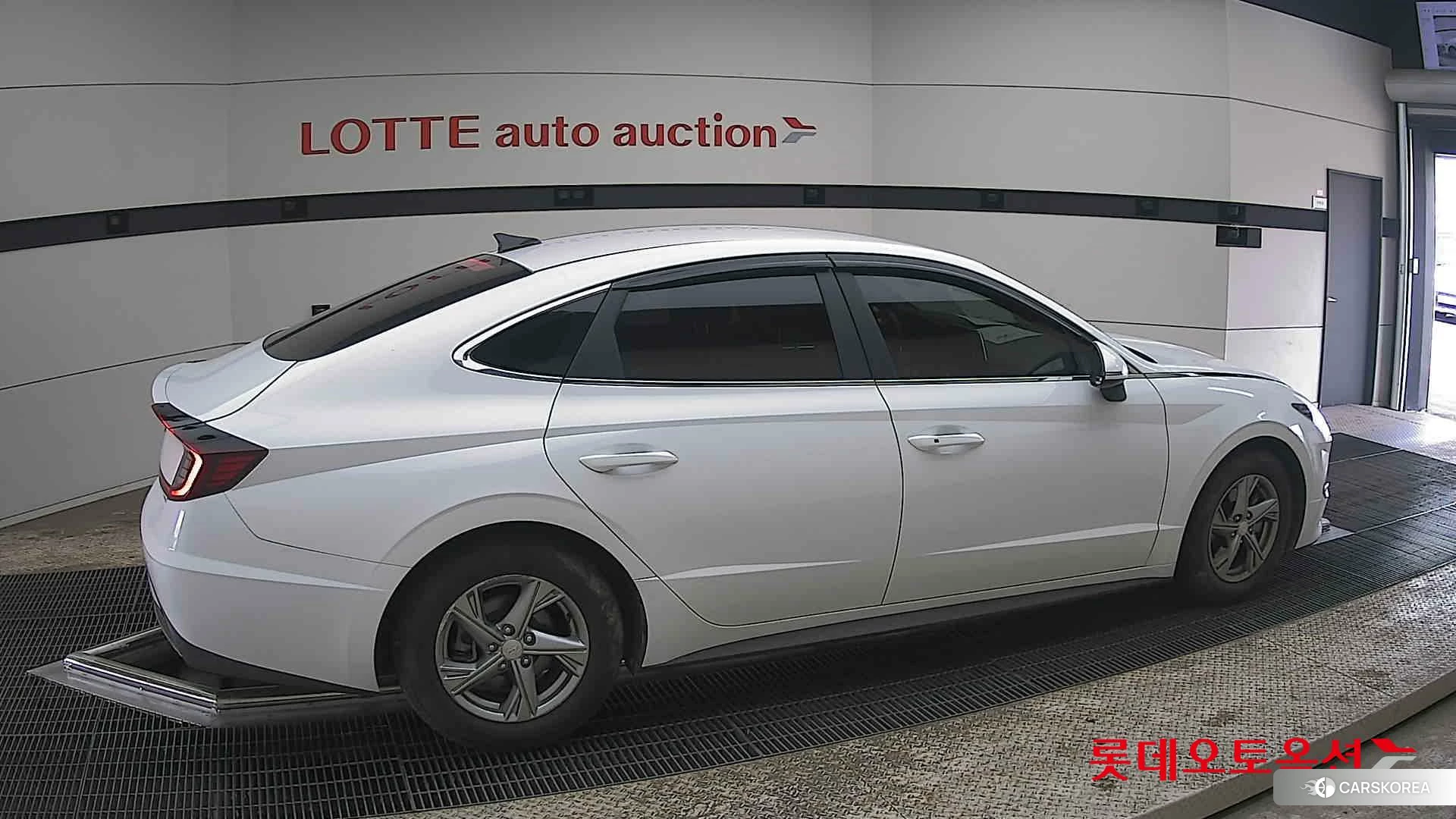 Hyundai Sonata id 3888368 из Кореи 9