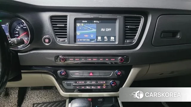 Kia The New Carnival id 3444828 из Кореи 9