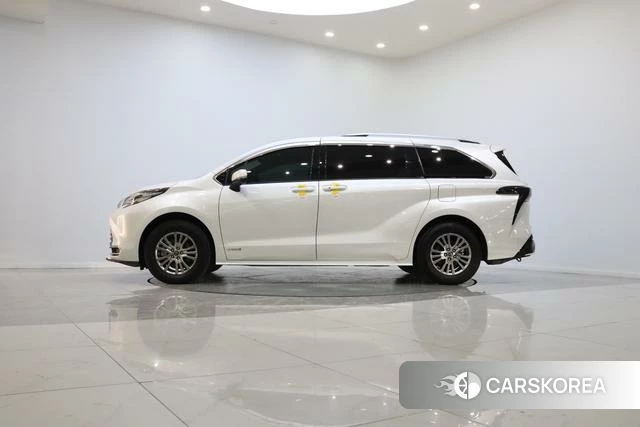 Toyota Saina id 4273896 из Китая 9