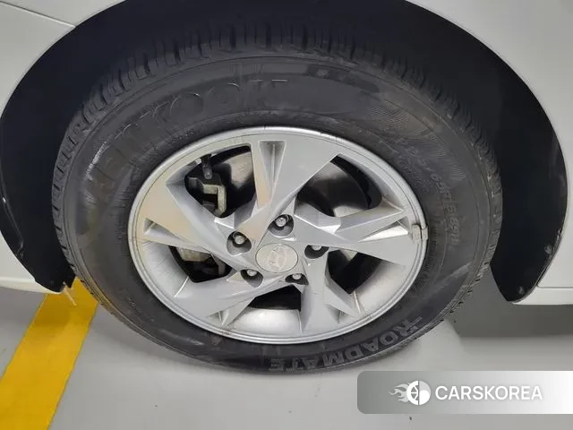 Hyundai Avante (CN7) id 3616444 из Кореи 9