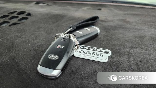 Hyundai Veloster (JS) id 4907429 из Кореи 9